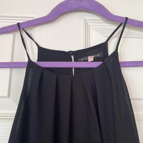 Staccato black two layer sheer pleated sleeveless top large - Picture 3 of 6